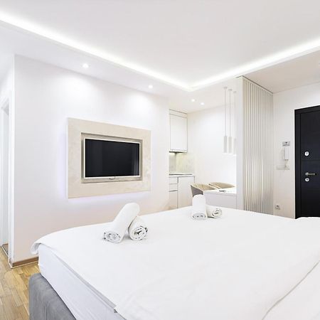 White Apartments Belgrado Buitenkant foto