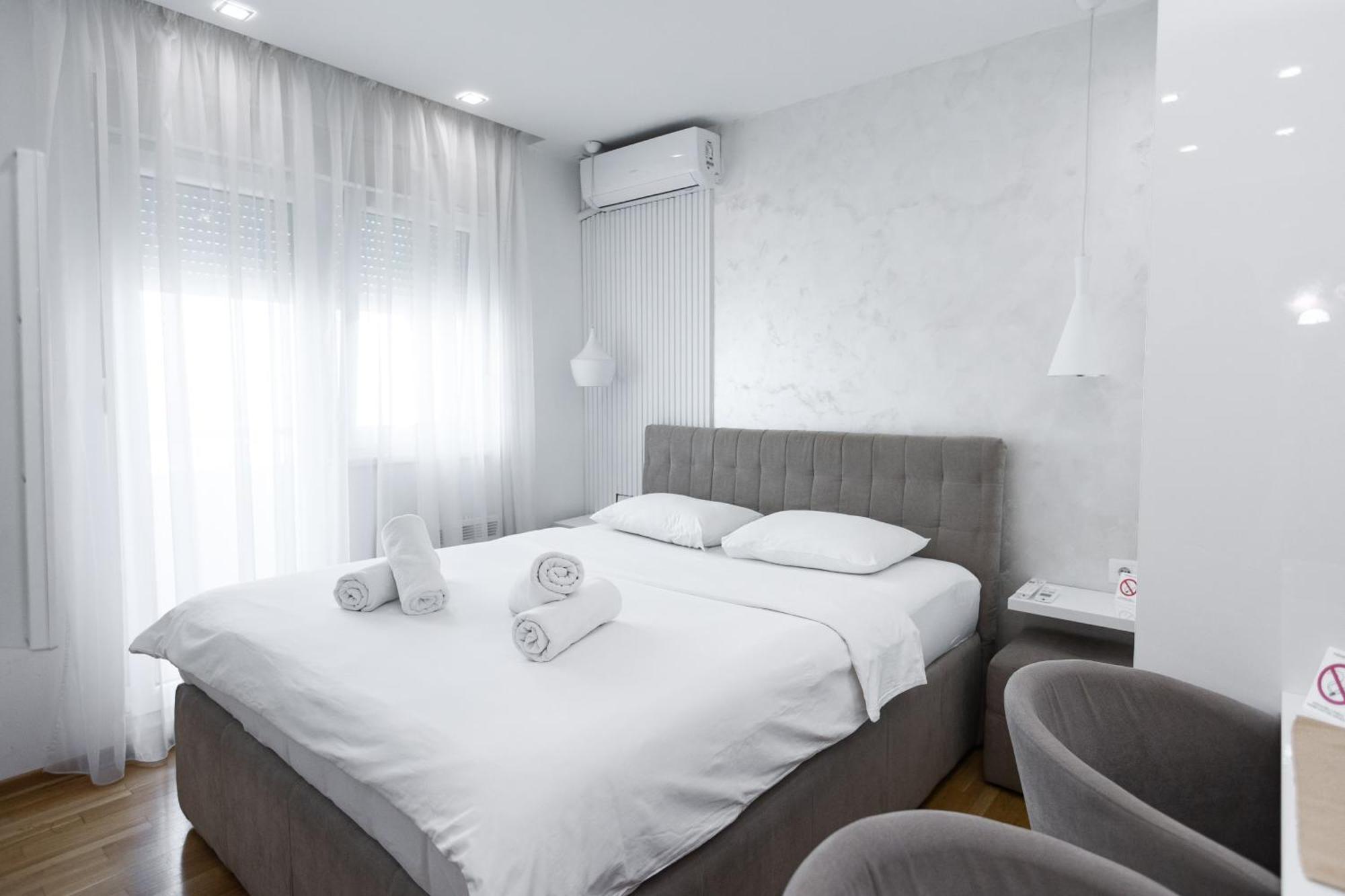 White Apartments Belgrado Buitenkant foto